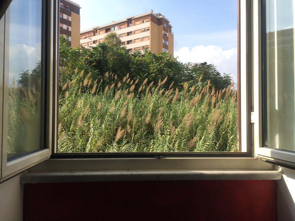 Guest Art Trastevere Station With Ac Рим Экстерьер фото